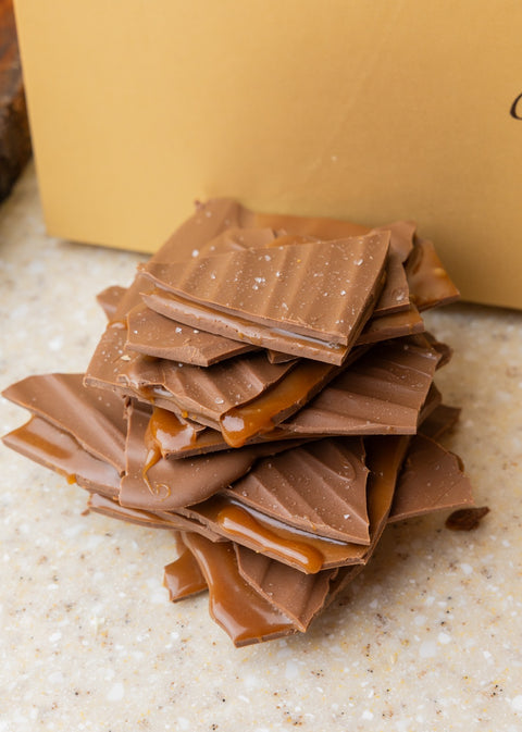 Caramel Milk Chocolate Bark  [100G]