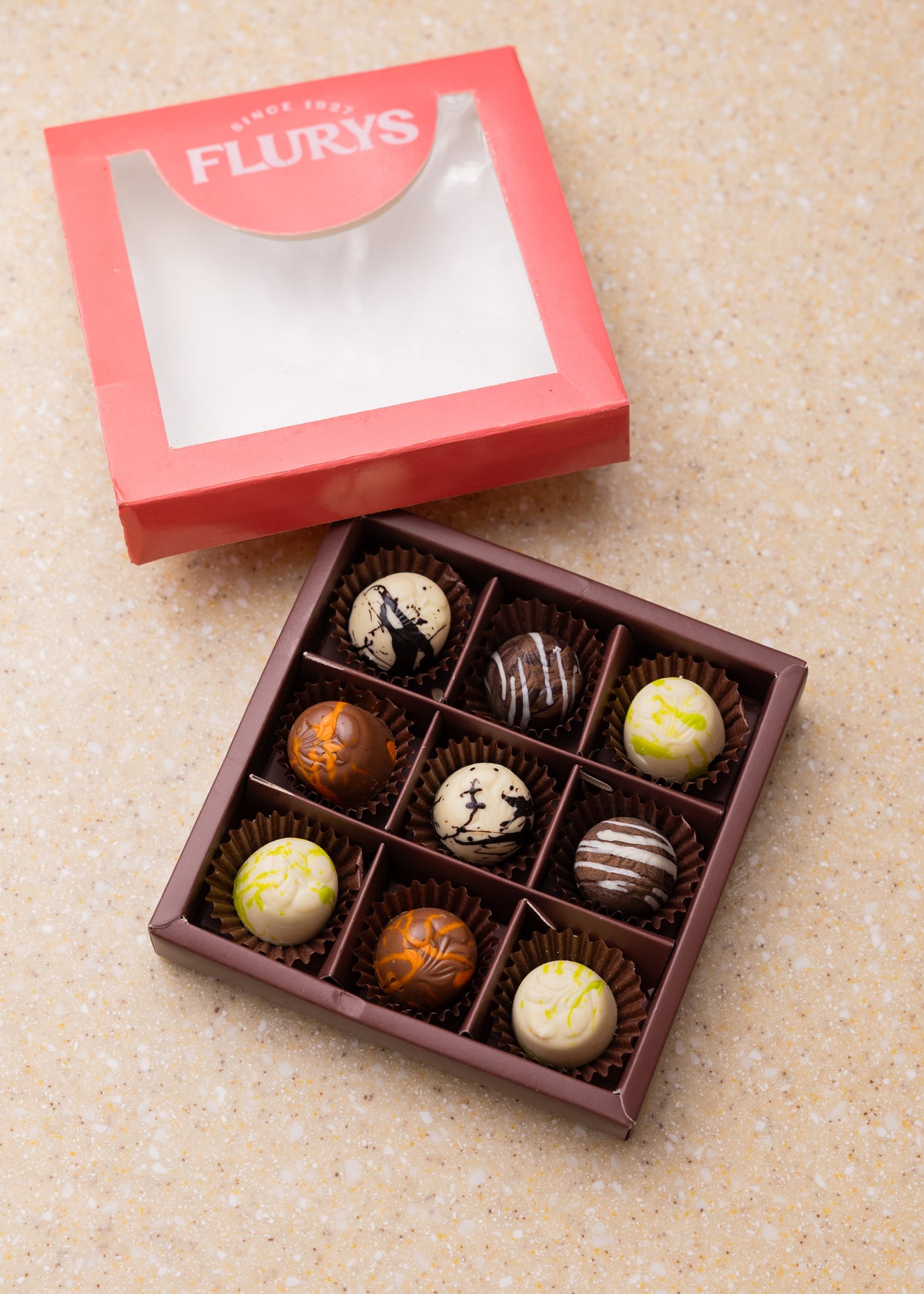 Bonbon Box of 9 Pcs