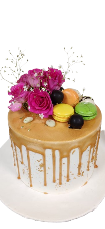 Fresh flower drip cake OC53