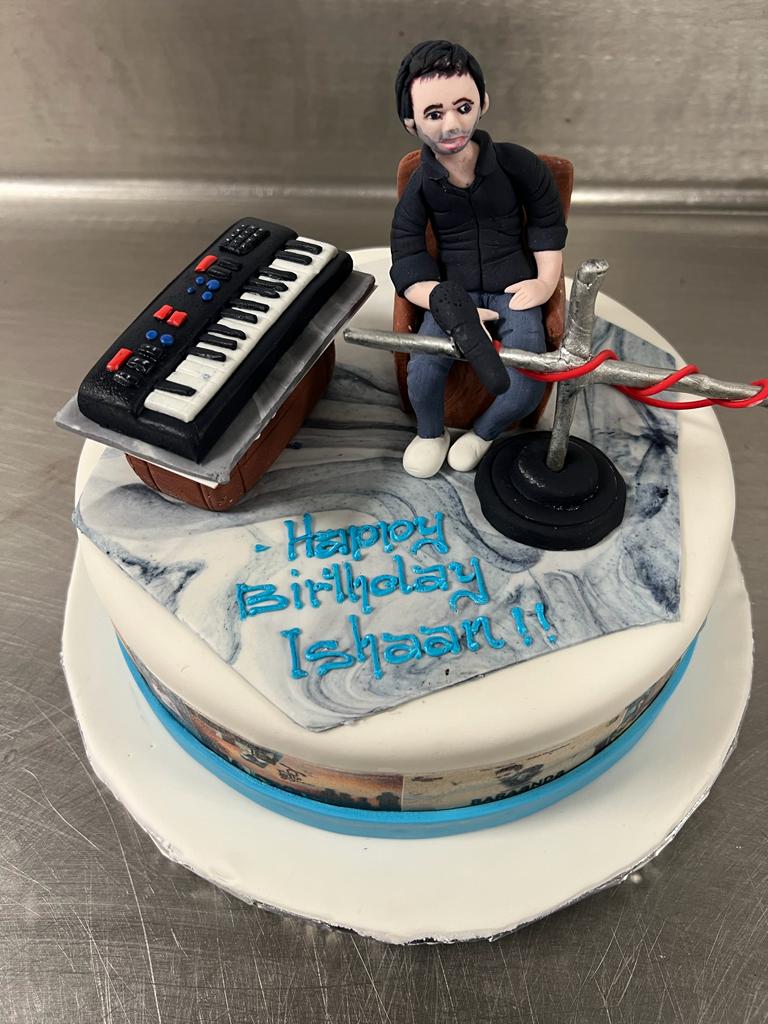 Singer Cake Custom Cakes ( It take minimum 48 hours to deliver) – Flurys