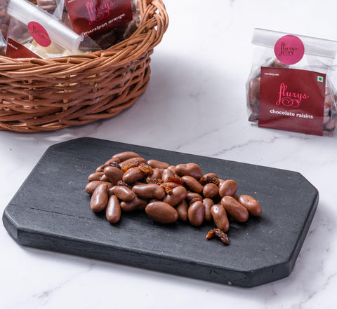 Buy Coated Raisins Chocolate pouch - Flurys