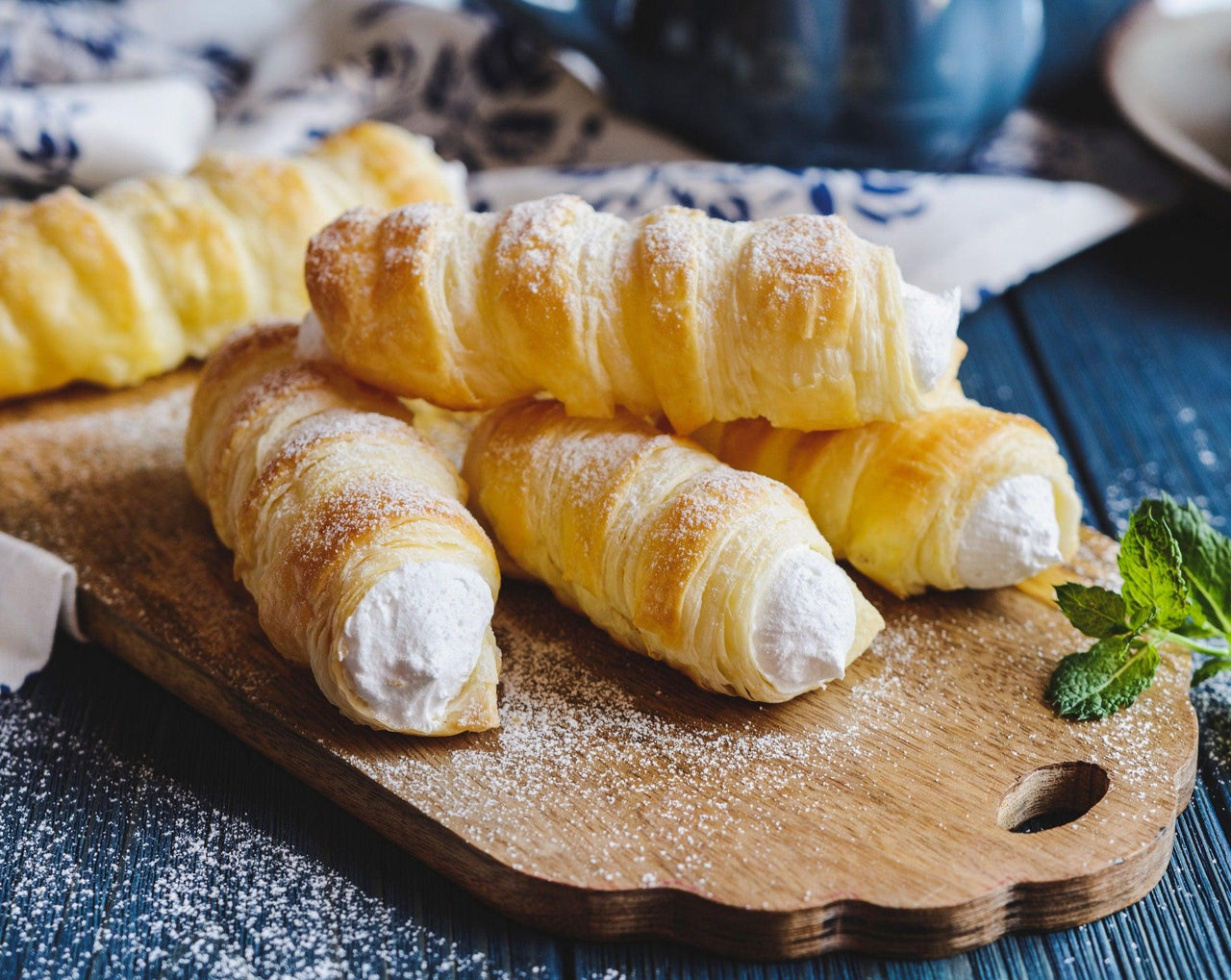 Buy Bakery Vanilla Cream Roll Online | Flurys